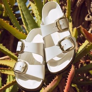 BIRKENSTOCK Women's Arizona Big Buckle High Shine White Leather narrow 1029520